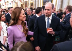 ФОТО: в Лондоне прошел прием к 100-летию Елизаветы II - принцесса Кэтрин появилась в знаковых украшениях королевы