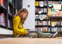 "Grāmatu gardēži" priecāsies: Smiltenes bibliotēkā saņemts liels interesantas lasāmvielas klāsts