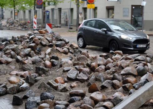 Remontdarbi Ģertrūdes ielā.