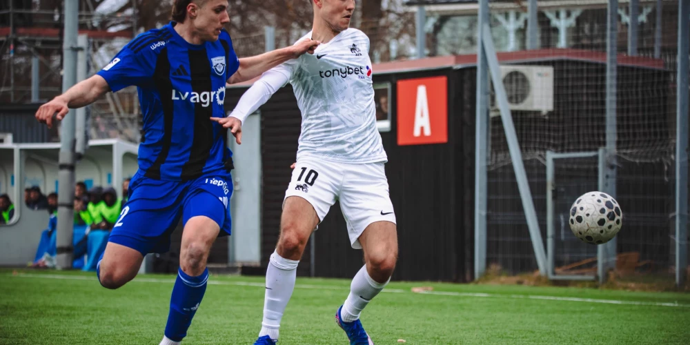 RFS futbola virslīgā izcīna ceturto uzvaru pēc kārtas. 