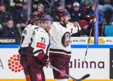 Vai izdosies uzvarēt otro dienu pēc kārtas? Latvijas hokejistiem vēl viena pārbaudes spēle