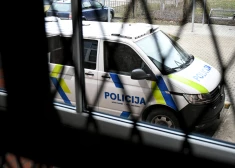 Samelo, ka ir kiberpolicijas pārstāvis un izkrāpj 4600 eiro, bet policijai izdodas apturēt "naudas mūli"