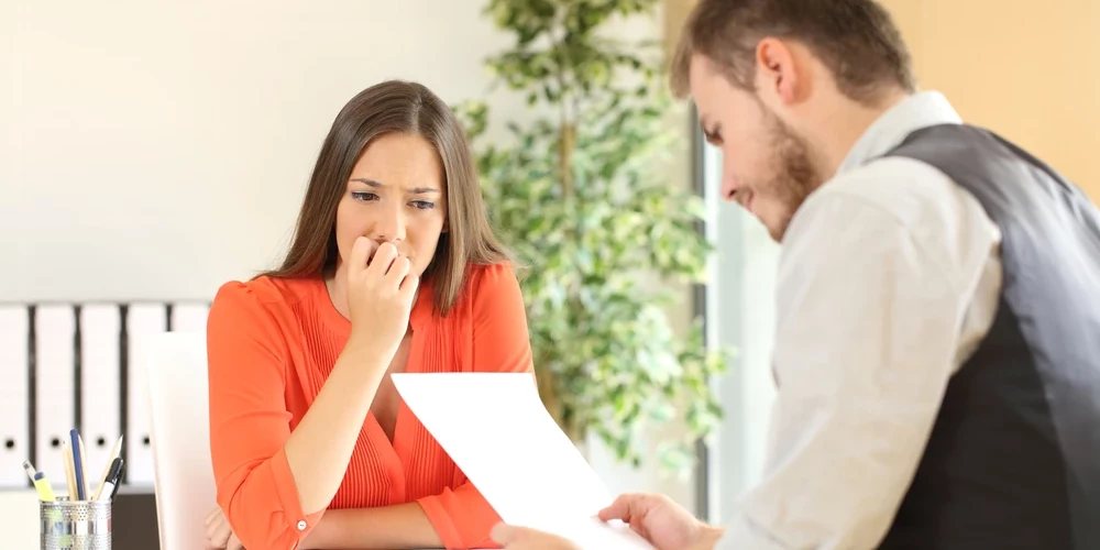 Нужен опыт для работы, нужна работа для опыта - молодежь Латвии попала в замкнутый круг.