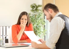 Требуется 20-летний специалист с 10-летним стажем: суровые реалии латвийского рынка труда