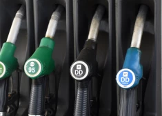 Latvijā dīzeļdegvielas vidējā cena pagājušajā nedēļā samazinājās par 2,8%, benzīna - par 2,3%