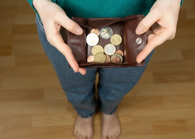 В Риге взлетели выплаты малообеспеченным: расходы выросли почти на 60%