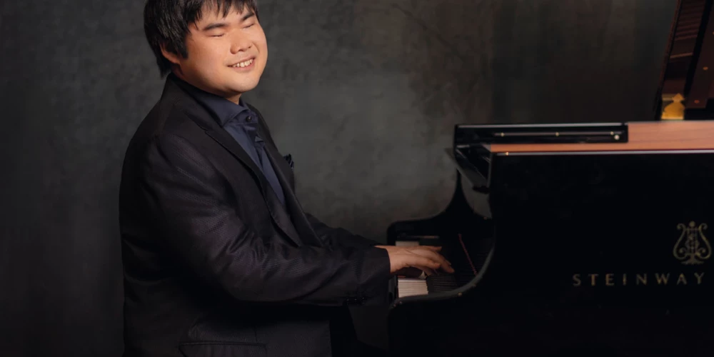 Rīgā pirmoreiz uzstāsies izcilais japāņu pianists Nobujuki Cudziji. 