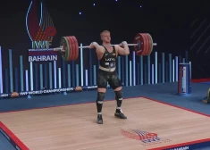 Artūrs Vasiļonoks iekļūst labāko desmitniekā Eiropas čempionātā svarcelšanā