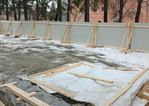 Krievijas pilsētā Tomskā demontētā memoriāla vieta represētajiem baltiešiem (ekrānuzņēmums no "Facebook")