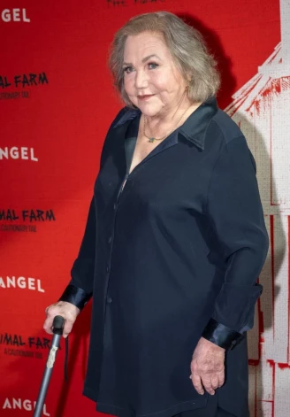 Кэтлин Тернер на премьере мультфильма "Скотный двор".