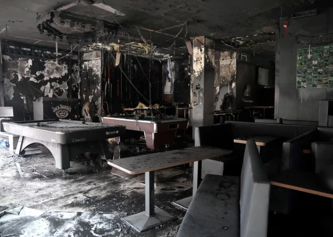 Бар и ночной клуб The Sinners полностью выгорели.
