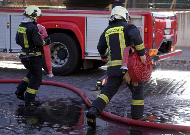 Vecrīgā 300 kvadrātmetru platībā dedzis "The Sinners" bārs.