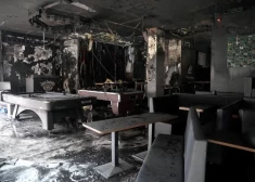 Parādās pirmās versijas, kāpēc iecienītajā bārā "The Sinners" izcēlies postošais ugunsgrēks