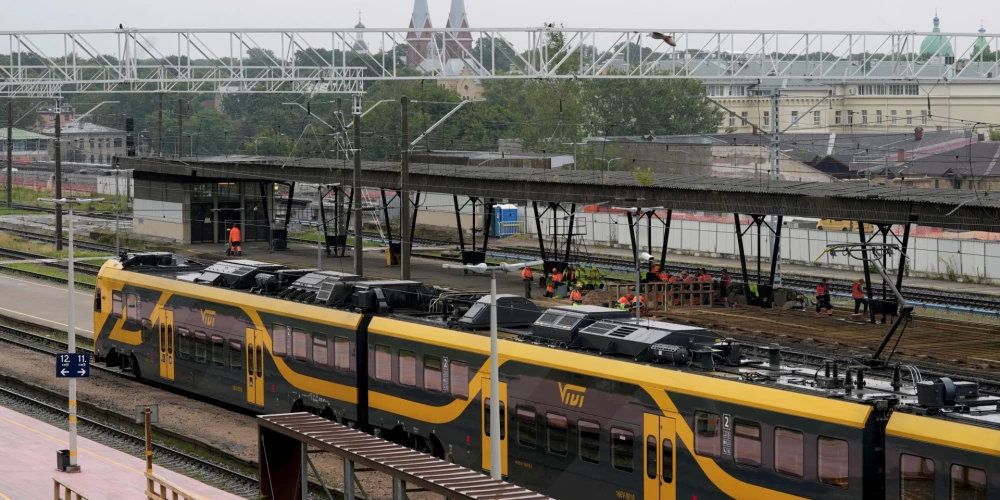 В Латвии 32 электропоезда получат названия, связанные с лесом.