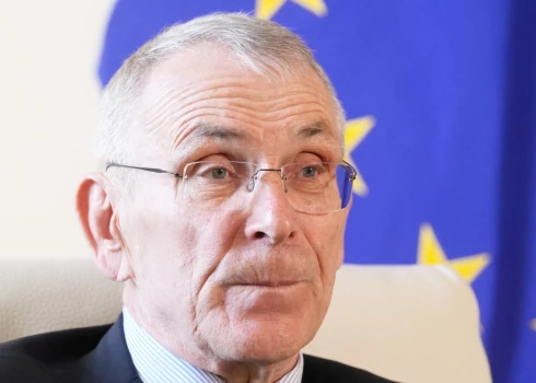 Андрис Пиебалгс сейчас продвигает Украину в ЕС.