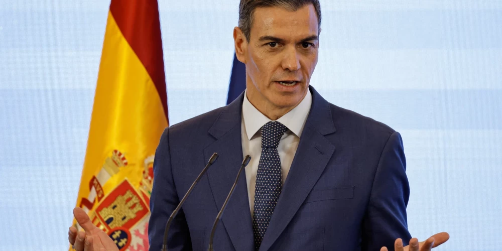 Spānijas premjerministrs Pedro Sančess piektdien komentēja Pentagona nopludinātā e-pasta skandālu.
