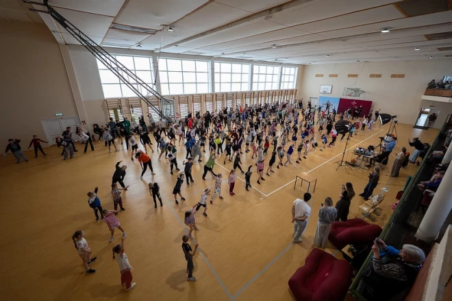 Olimpiskais mēnesis kopumā pulcēja 154 377 cilvēkus no 41 pašvaldības.