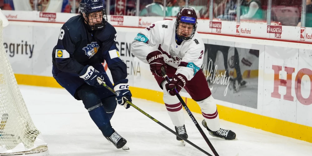 Latvieši turnīru sākuši ar diviem zaudējumiem un bez gūtiem vārtiem.
