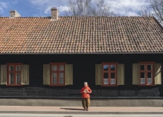 FOTO: Liepājā restaurētas deviņas vēsturiskas ēkas un godināti to saimnieki