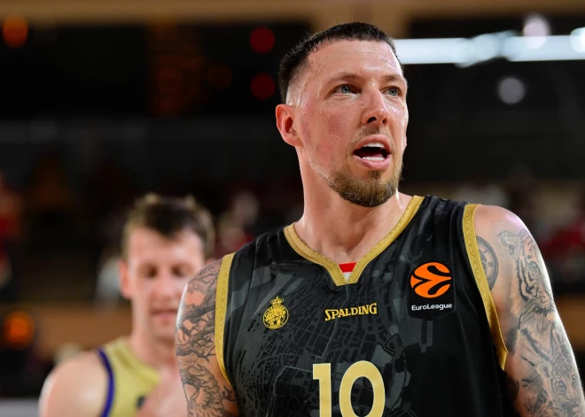 "Monaco" basketbolisti sagrauj "Barcelona" cerības par Eirolīgas ceturtdaļfinālu