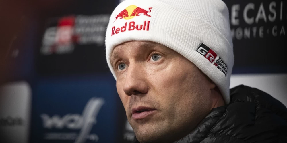 Francijas autosportists Sebastjēns Ožjē pasaules rallija čempionāta (WRC) sezonas piektajā posmā - Kanāriju rallijā - ir līderis pēc pirmās pilnās dienas.