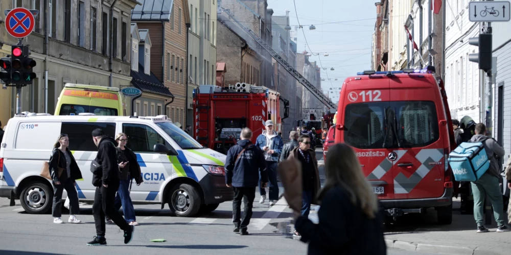 В Латвии готовят меры на случай, если подорожание топлива начнет бить по важным службам.