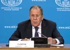 Lavrovs sūdzas par Rietumu "atklāto karu" pret Krieviju un nāk klajā ar paziņojumu par Ukrainu