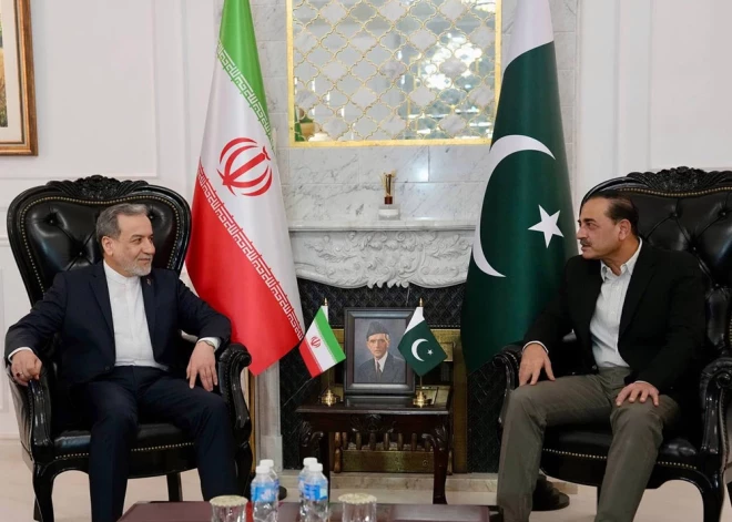 Irānas ārlietu ministrs Islamabadā tiekas ar Pakistānas amatpersonām un nodod atbildi uz ASV ierosinājumiem