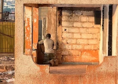 Mali armija ziņo, ka bruņotas grupas visā valstī ir sākušas koordinētus uzbrukumus