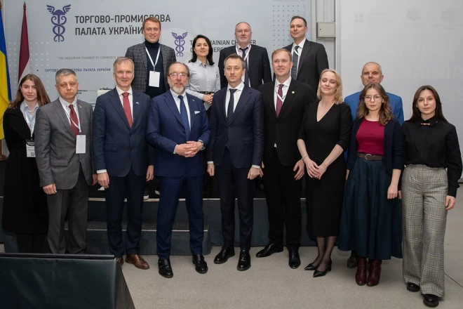 Latvijas Investīciju un attīstības aģentūras (LIAA) organizētās tirdzniecības misijas Polijā un Ukrainā vadīja ekonomikas ministrs Viktors Valainis.