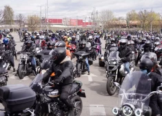 ФОТО, ВИДЕО: Ригу захватили мотоциклисты! Самые мощные байки и яркие моменты открытия сезона 2026