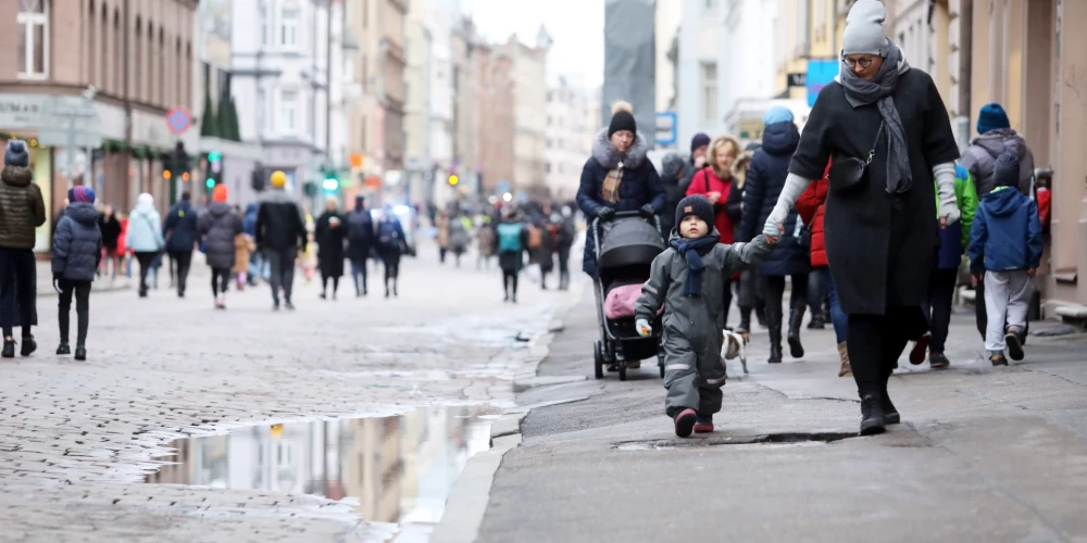 Тербатас полна кафе и магазинов, но для людей с инвалидностью многие двери остаются закрытыми.