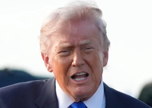 ASV prezidents Donalds Tramps sestdien paziņoja, ka ir atsaucis ASV delegācijas došanos uz Pakistānu.