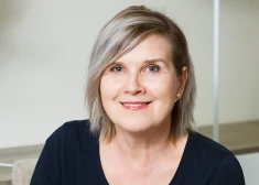 "Nemaksā kredītu, jo nav naudas; neej pie ārsta, viņš tev atradīs vēl citas kaites" - kāpēc cilvēki izvēlas ignorēt problēmas, skaidro Diāna Zande