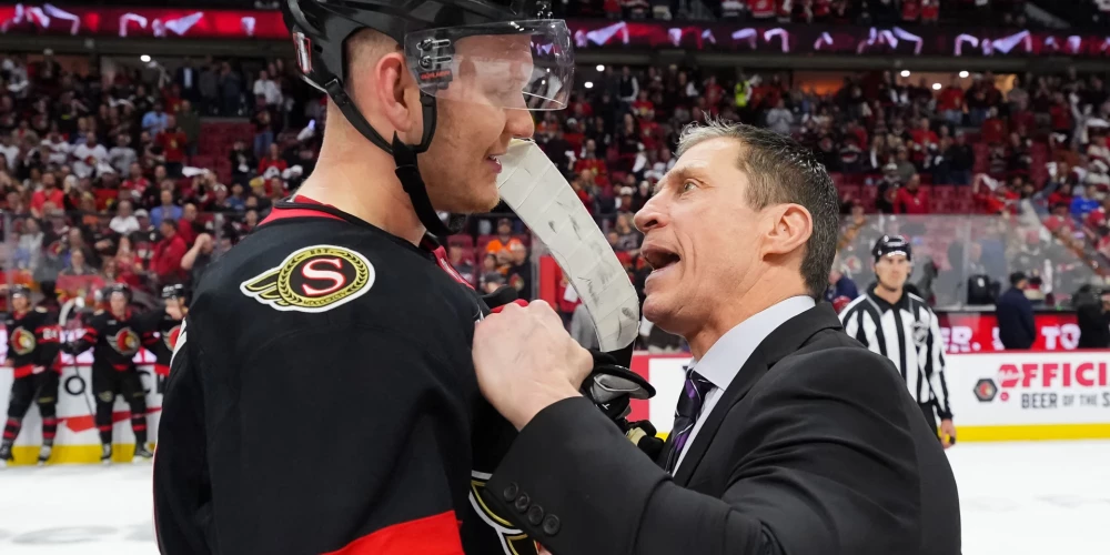 Austrumu konferences ceturtdaļfināl mačā "Hurricanes" viesos ar 4:2 (0:0, 1:1, 3:1) uzveica Otavas "Senators" un sērijā līdz četrām uzvarām panāca 4-0.