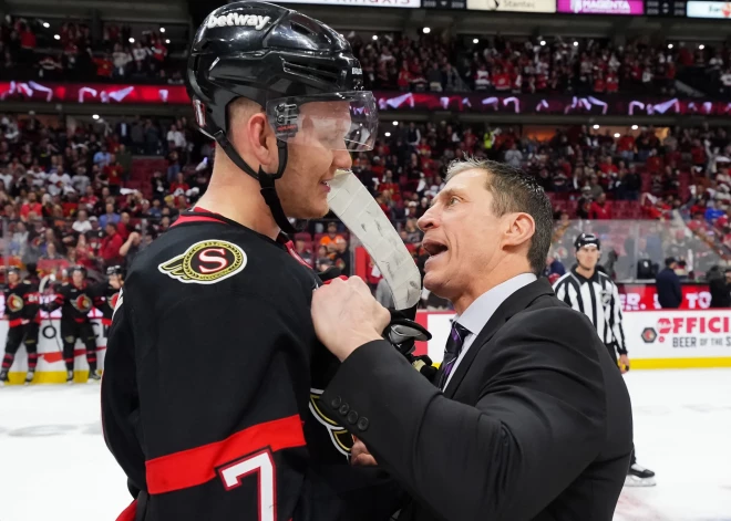 "Hurricanes" hokejisti kā pirmie iekļūst Stenlija kausa nākamajā kārtā