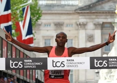 Pirmo reizi vēsturē maratons veikts ātrāk par divām stundām