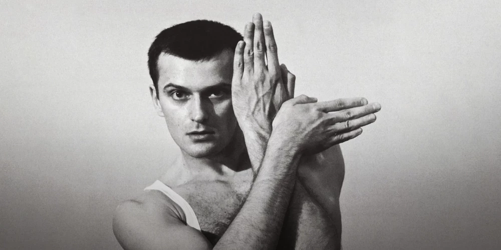 26. maijs ir baleta mākslinieka Alekseja Avečkina diena.