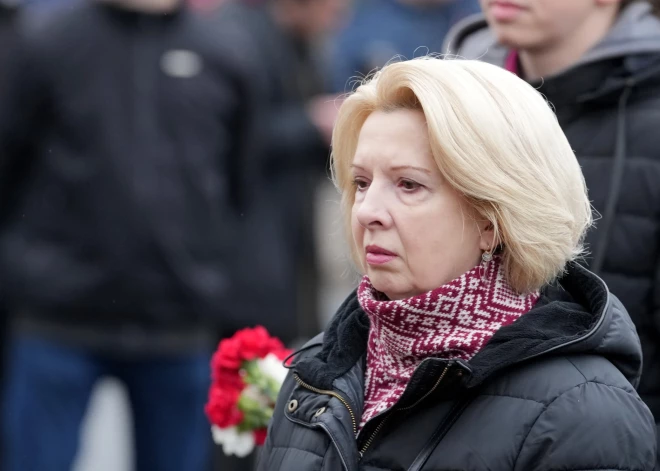 Paziņots, cik bijusī Saeimas priekšsēdētāja un eksministre Mūrniece pērn nopelnījusi Saeimas deputātes amatā