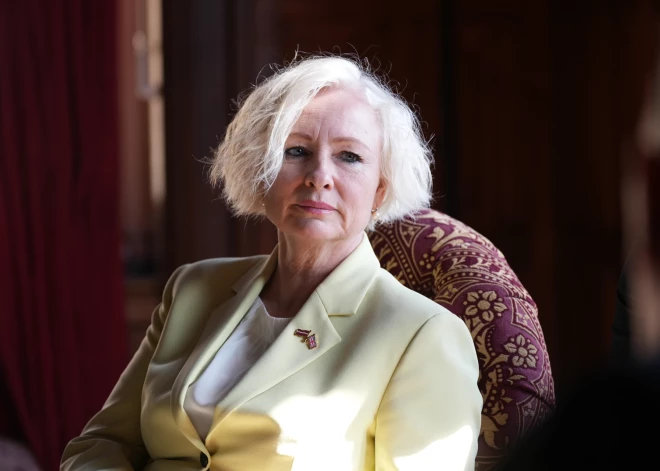 Zināms, cik pērn algā saņēmusi Saeimas priekšsēdētāja Daiga Mieriņa