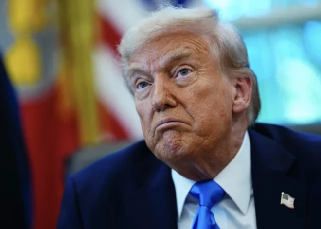 Tramps pastāsta par slepenu sarunu ar Putinu