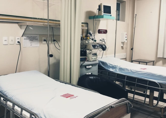 "Operācija vai morgs" - ārsti šokē britu tūristu pēc tā, kas ar viņu notika Itālijā