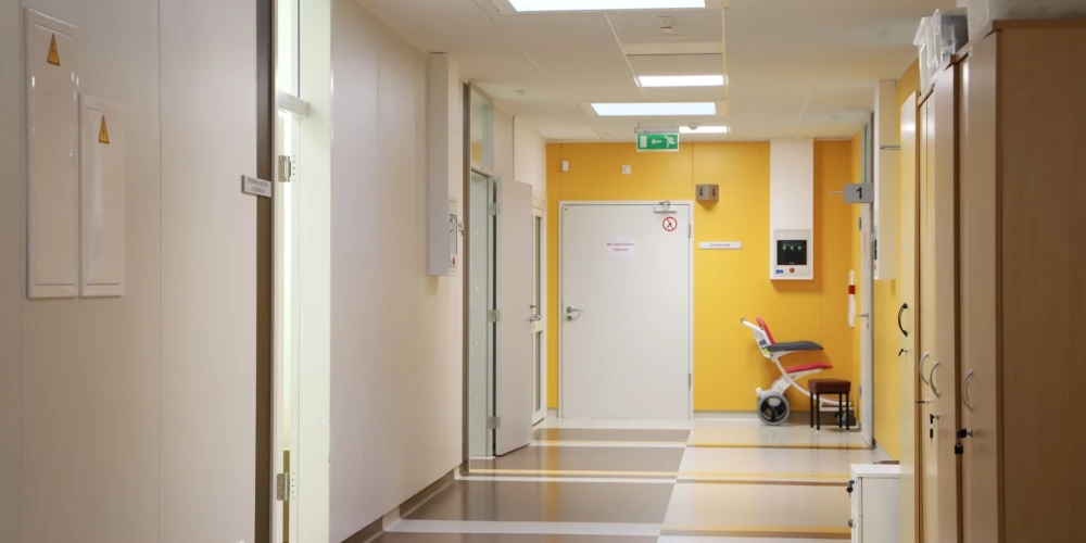 В Рижской Восточной больнице расследуют гибель работницы.