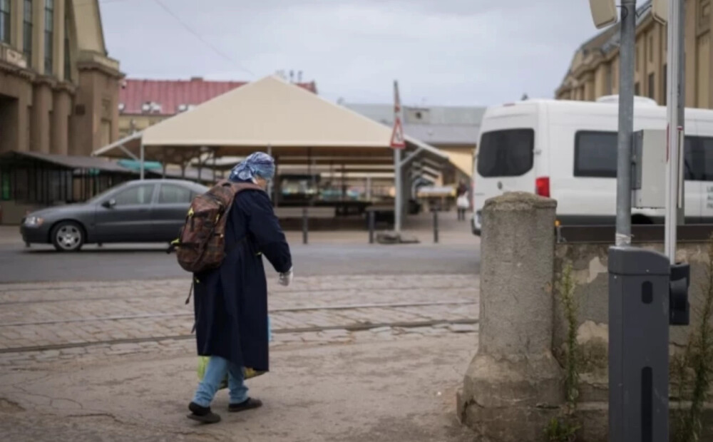 Dzīve ar 425 eiro mēnesī: šajā pavasarī Latvijā palielinājies nabadzīgo cilvēku skaits