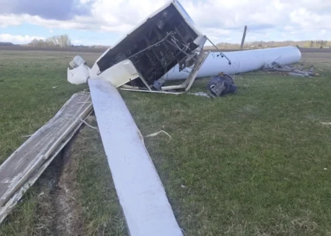 После падения ветряка в Латвии срочно проверят старые турбины по всей стране