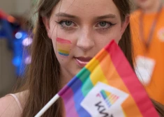 Krievijas tiesa atzīst vadošo LGBTQ tiesību organizāciju par ekstrēmistisku, aizliedzot tās darbību