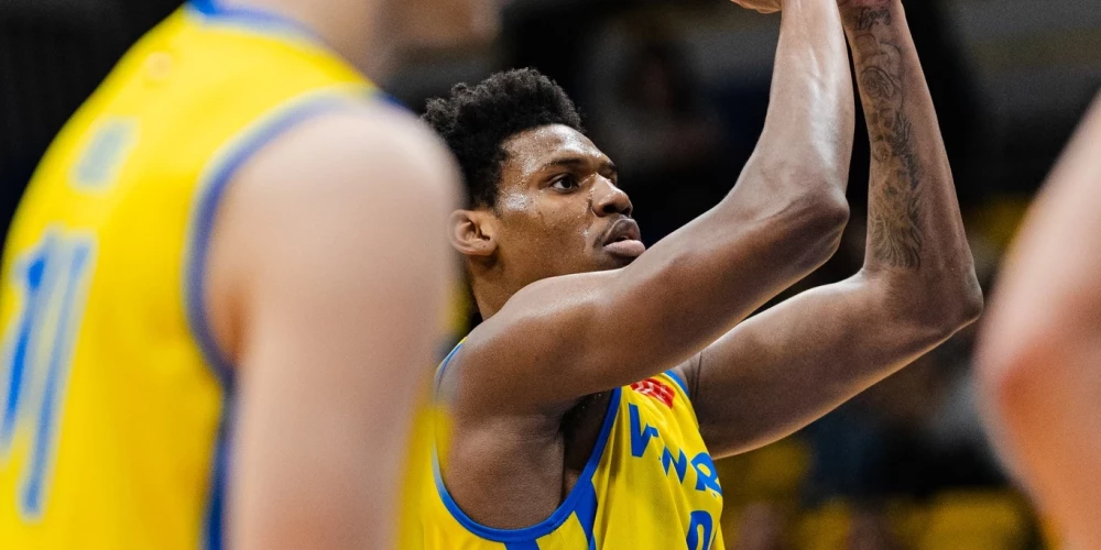 "Ventspils" basketbolisti LBL pusfināla sērijā panāk neizšķirtu.