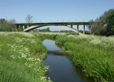 В Латвии есть "мост в никуда", который в 1940 году построили всего три человека