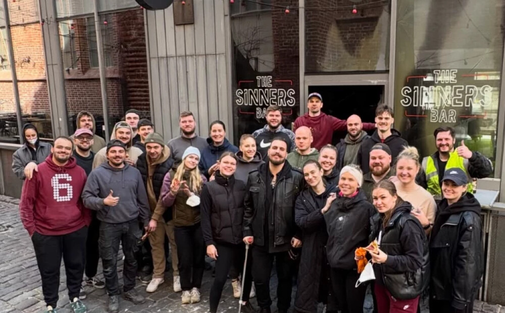 “Stāsts vēl nav beidzies” — Miks Galvanovskis pēc ugunsgrēka sola atjaunot “The Sinners”