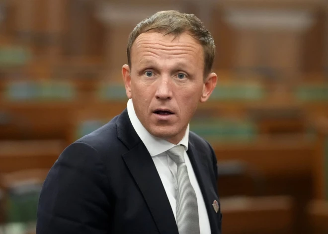 Полмиллиона евро долгов и ни одного автомобиля: что задекларировал депутат Кристап Криштопанс